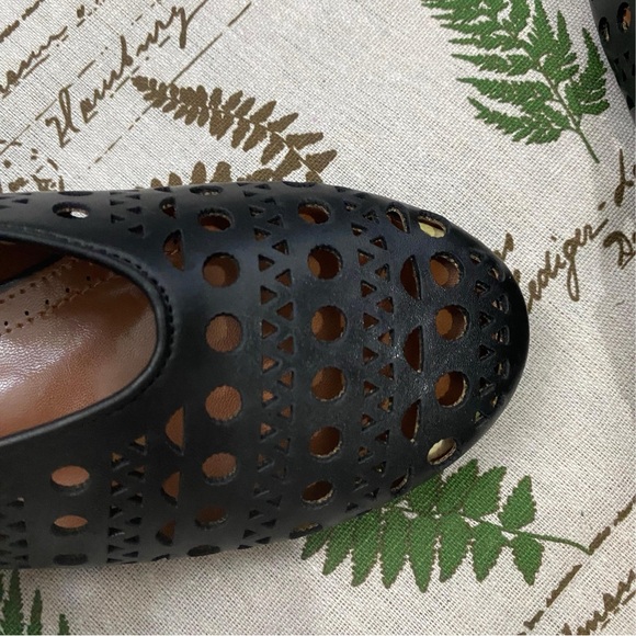 Alaïa Black Hollow Women's Flat Shoes - Picture 9 of 10